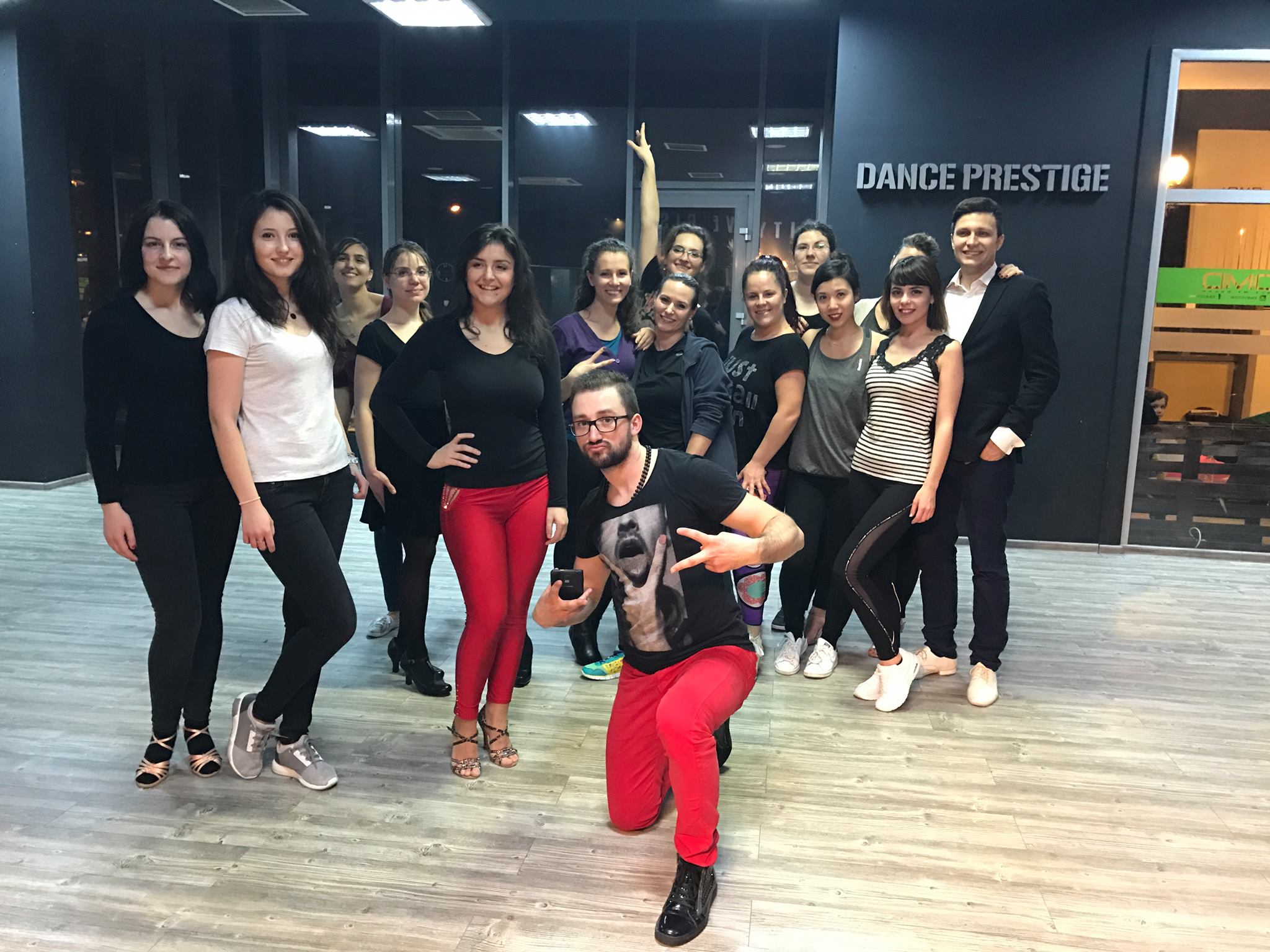 Salsa si Bachata. Modul nou pentru incepatori