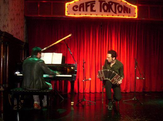 Tango Bal Milonga Duo Ranas
