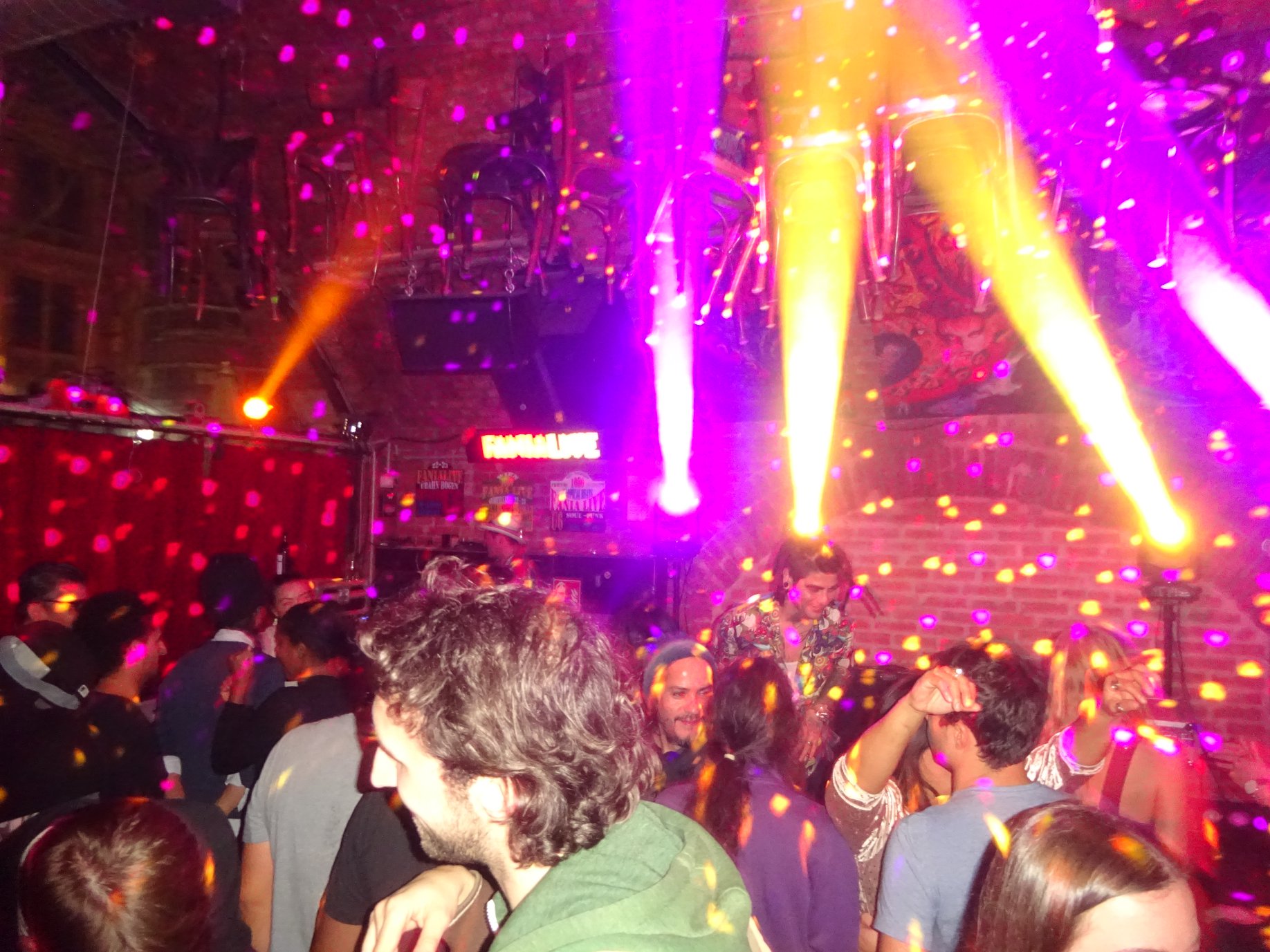 Fiesta Popular - Filmfestival cLoSiNg PaRtY XVII. Mittelamerikanisches Filmfestival - Wien 2025