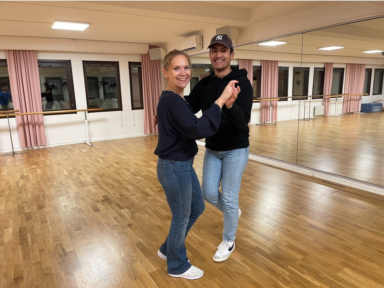 Bachata bootcamp för vuxna och ungdomar