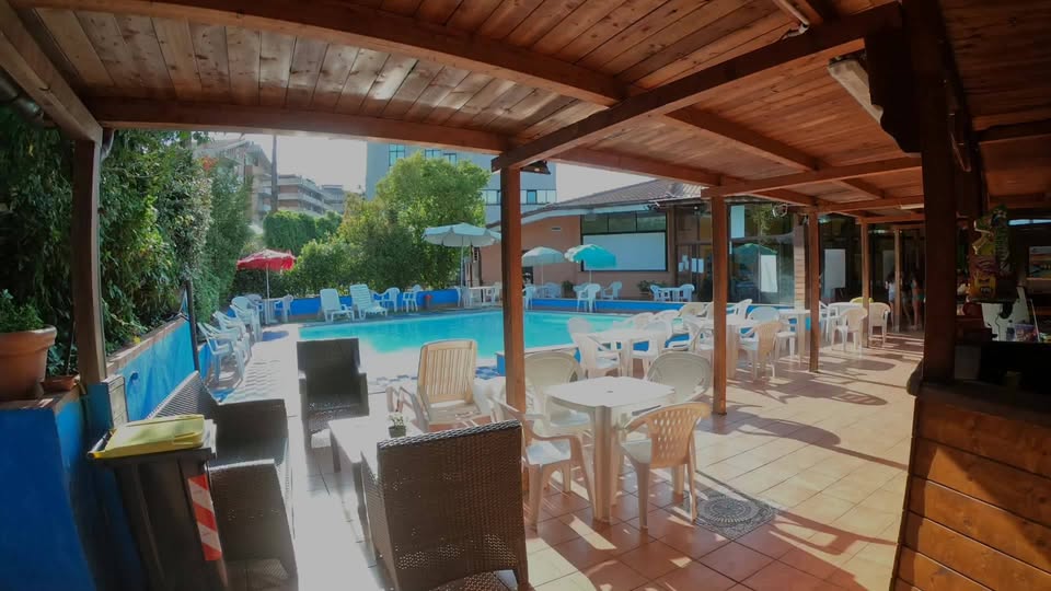 Salsa Pool Party-Domenica 23 Giugno-Colleferro