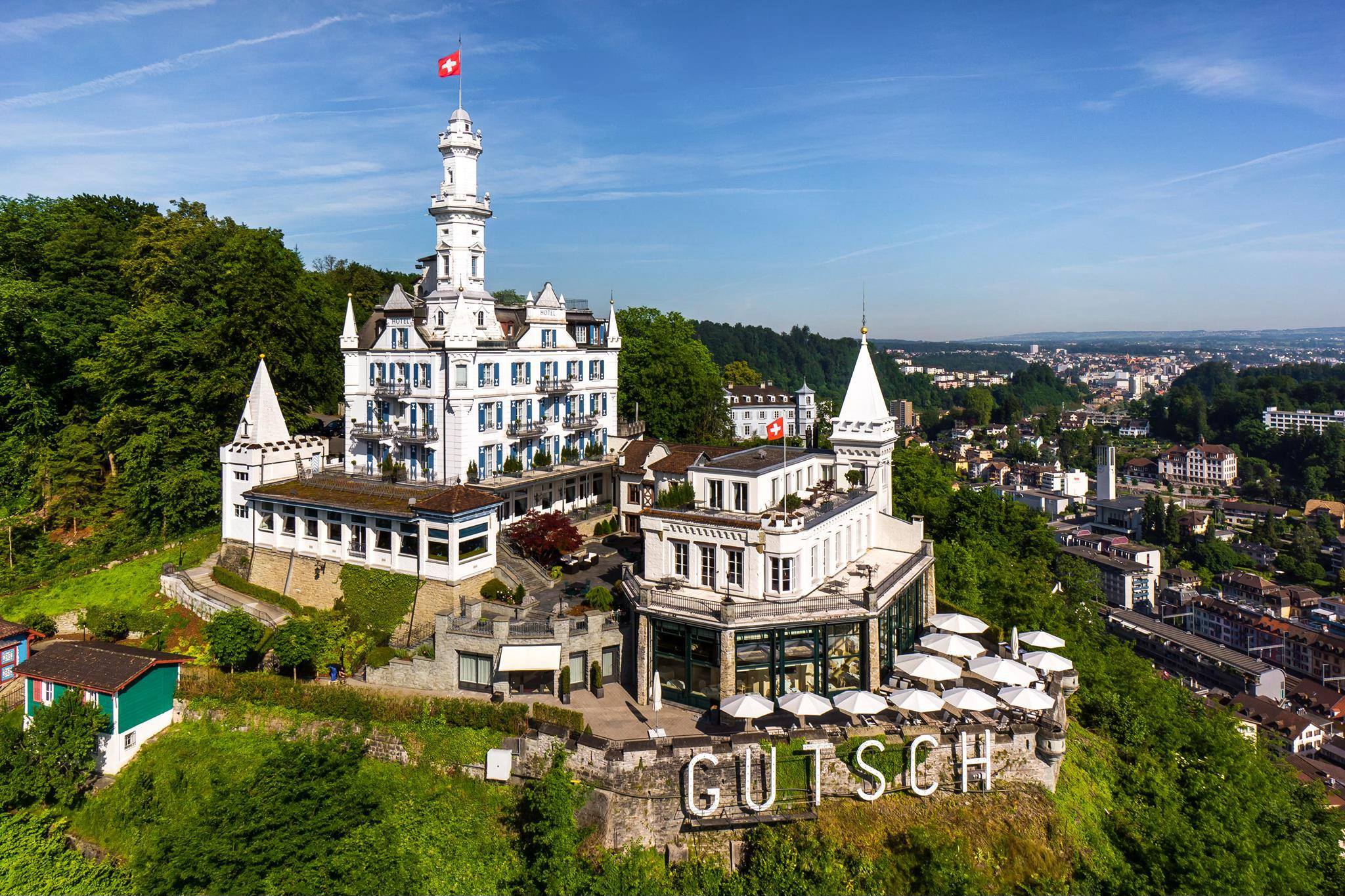 Exklusiv OUTDOOR SALSA & BACHATA (2 Floors) im Luxury Hotel Gütsch Luzern mit DJ Theo