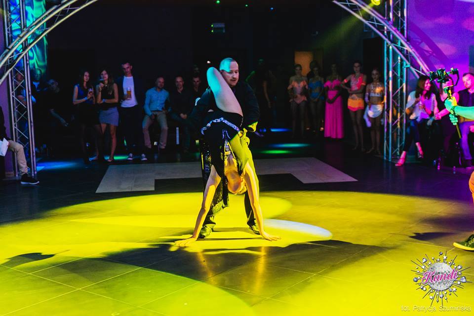 Bachata acrobatics&tricks Johny&Tori Parkiet Pierwszy