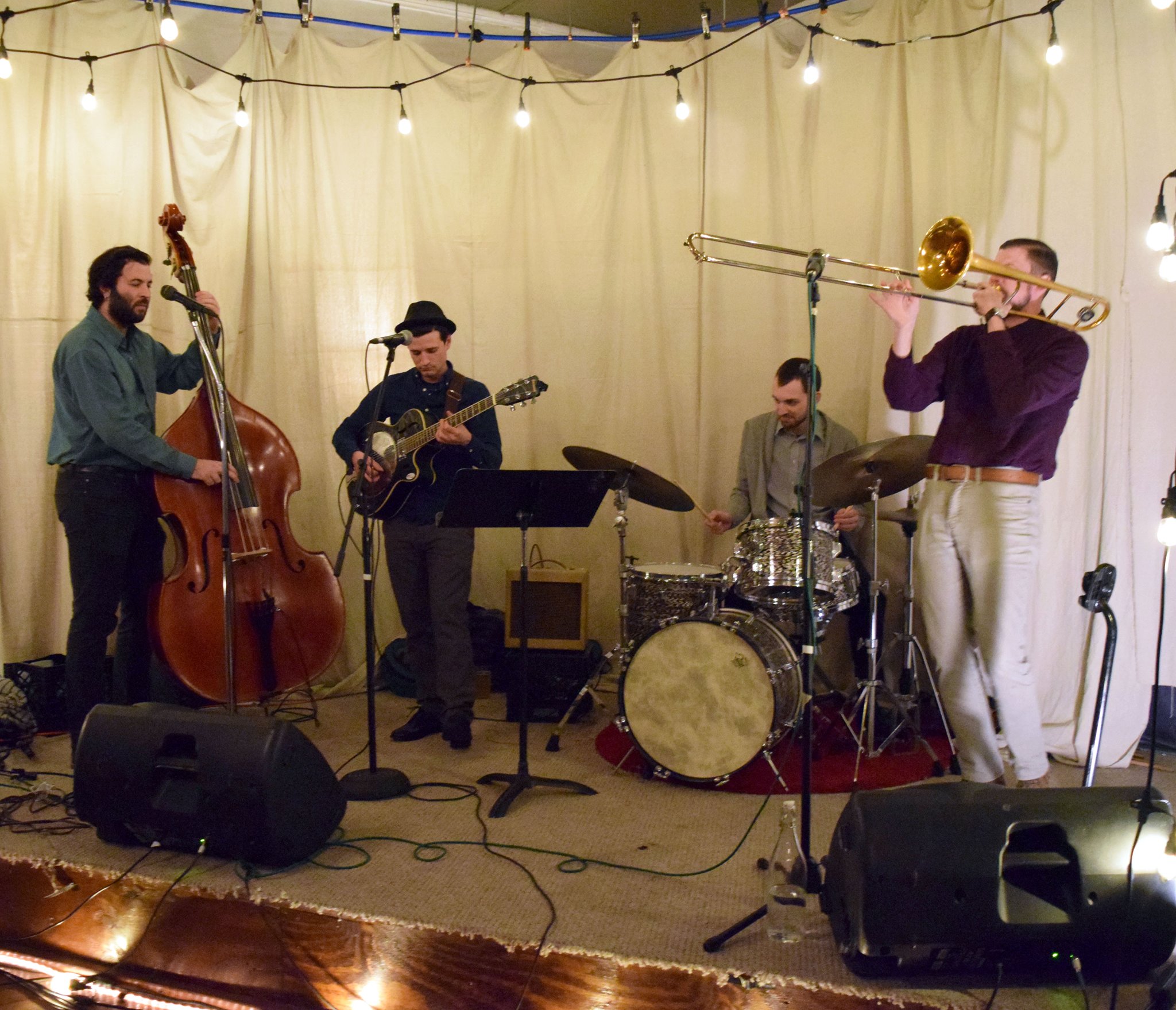 Uptown Swing w Bryan Brundige & the Useless Cans The Beverly