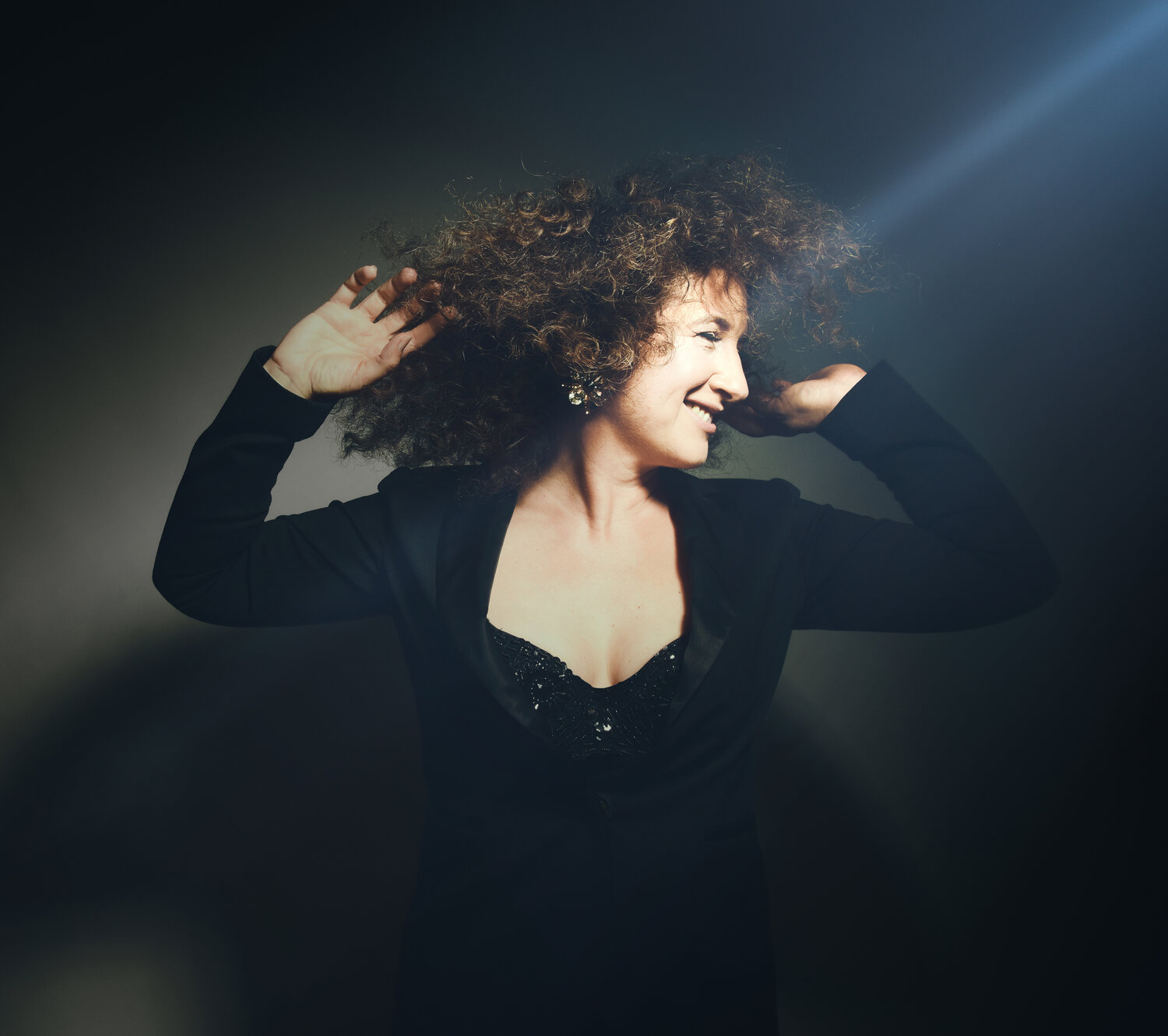 Sat. Night Swings: Svetlana & Delancey Five (April 20th)