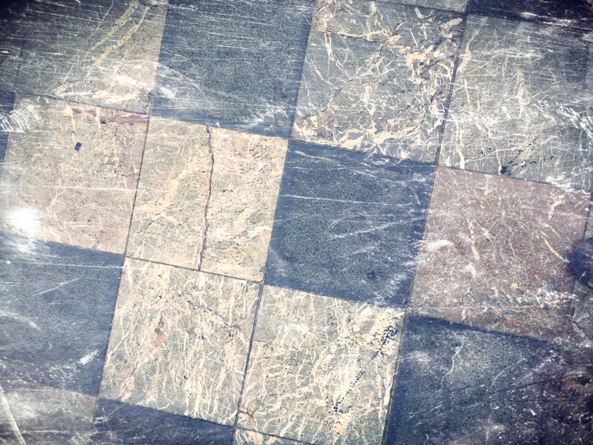 WS 3. Dancing on a tile