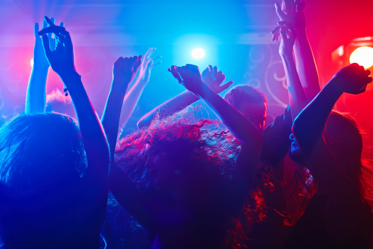 ECSTATIC DANCE på Fyrregården