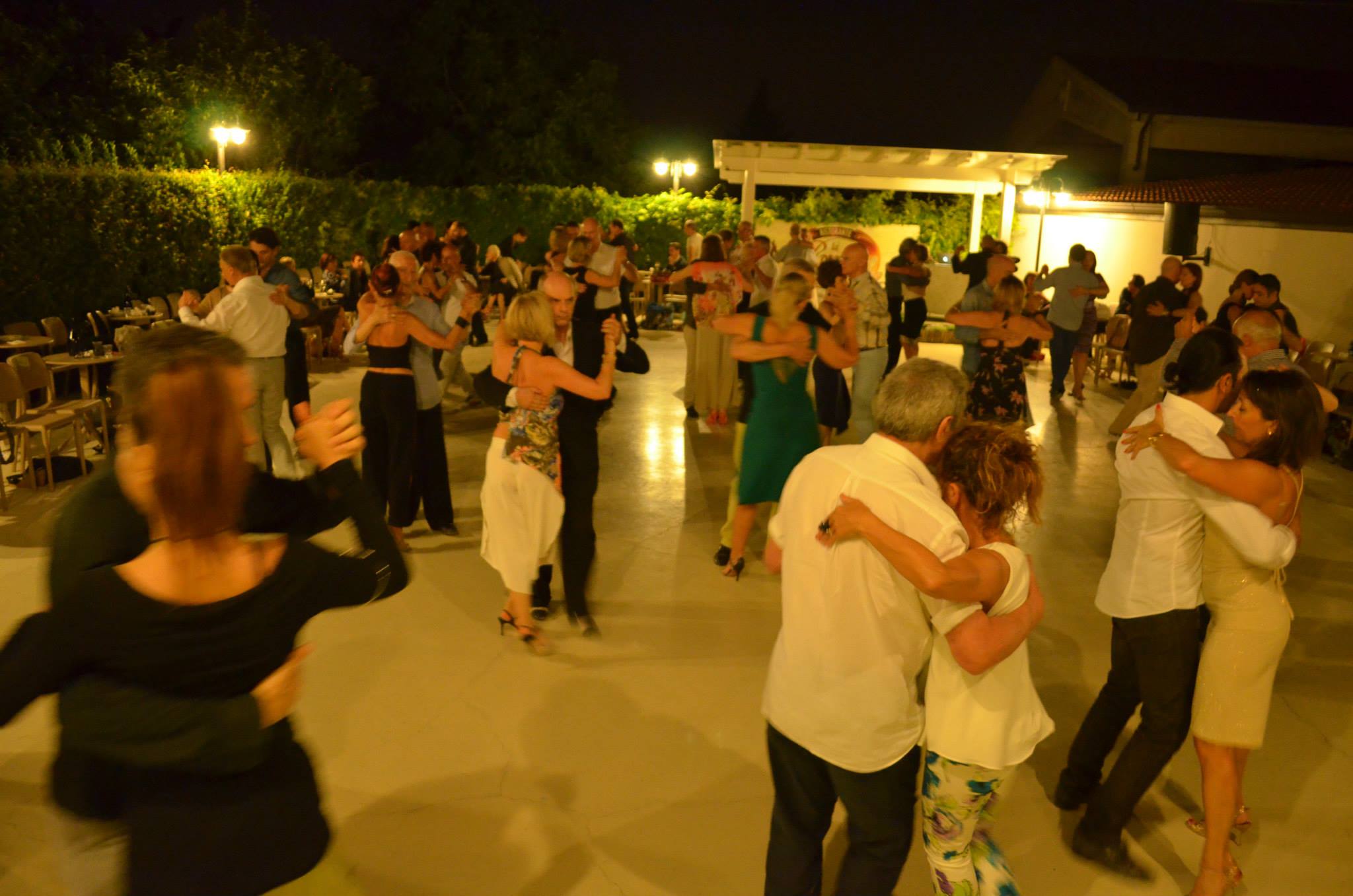 Domenica 28 Giugno: Milonga La Rotonda, sotto le stelle! Horacio Quota Tdj!