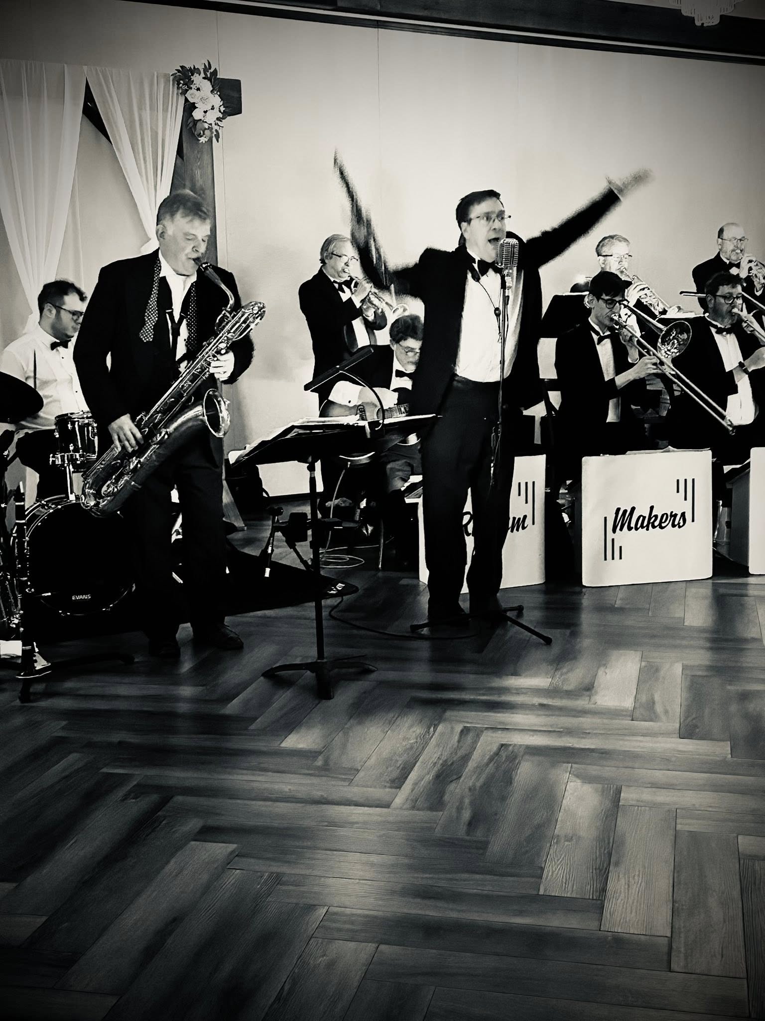 Second Monday Swing Session at Smokey Jo's!