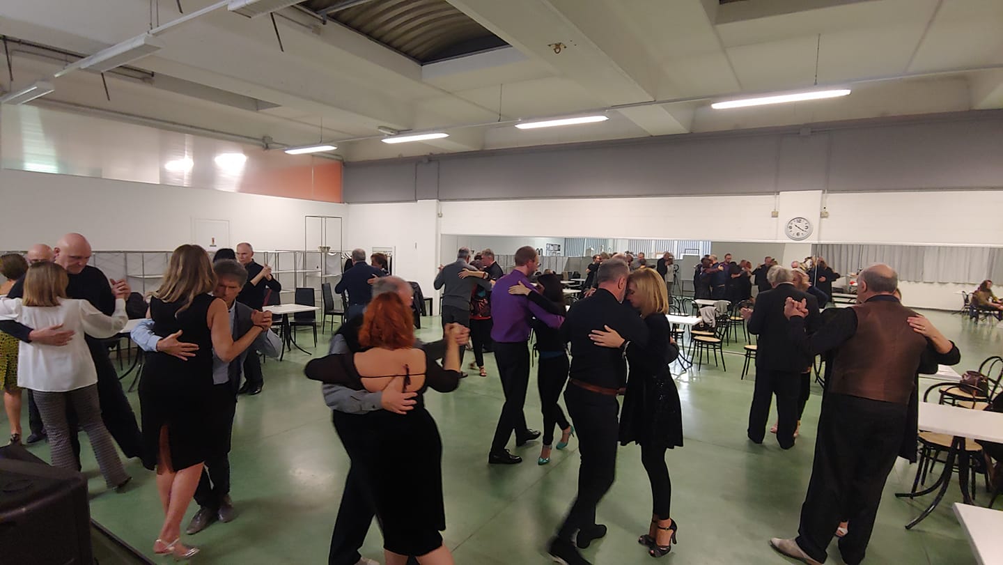 La pratica di MomentoTango e buone feste!