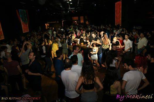 2 Kat Dans, 2 Kat Eğlence - Shows , Workshops, Çekiliş