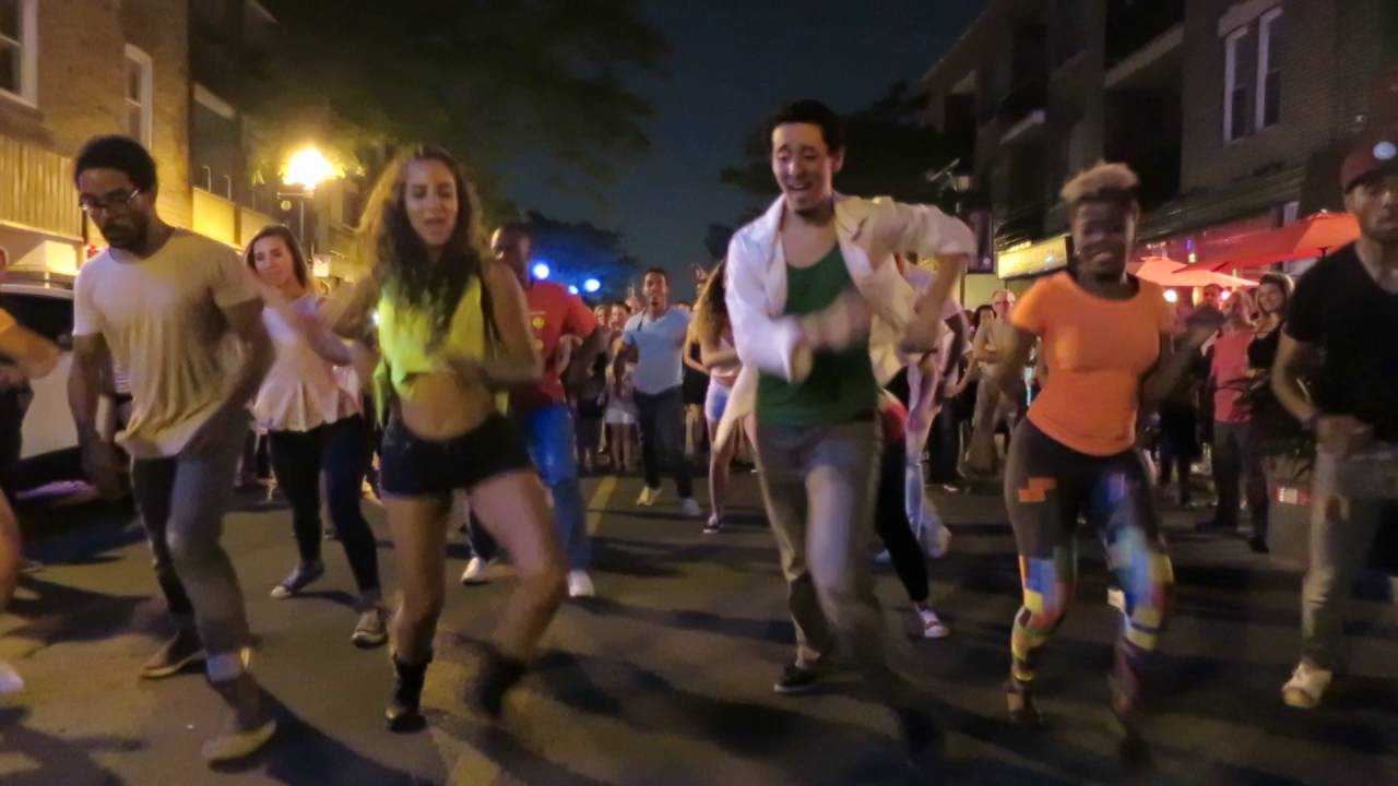 Street salsa