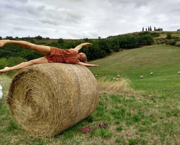 Deep Contact : Butoh, Yoga,-Somatics & Contact Improvistion & Performance