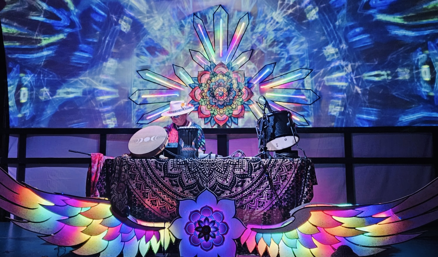 KALANI ECSTATIC DANCE JรMI
