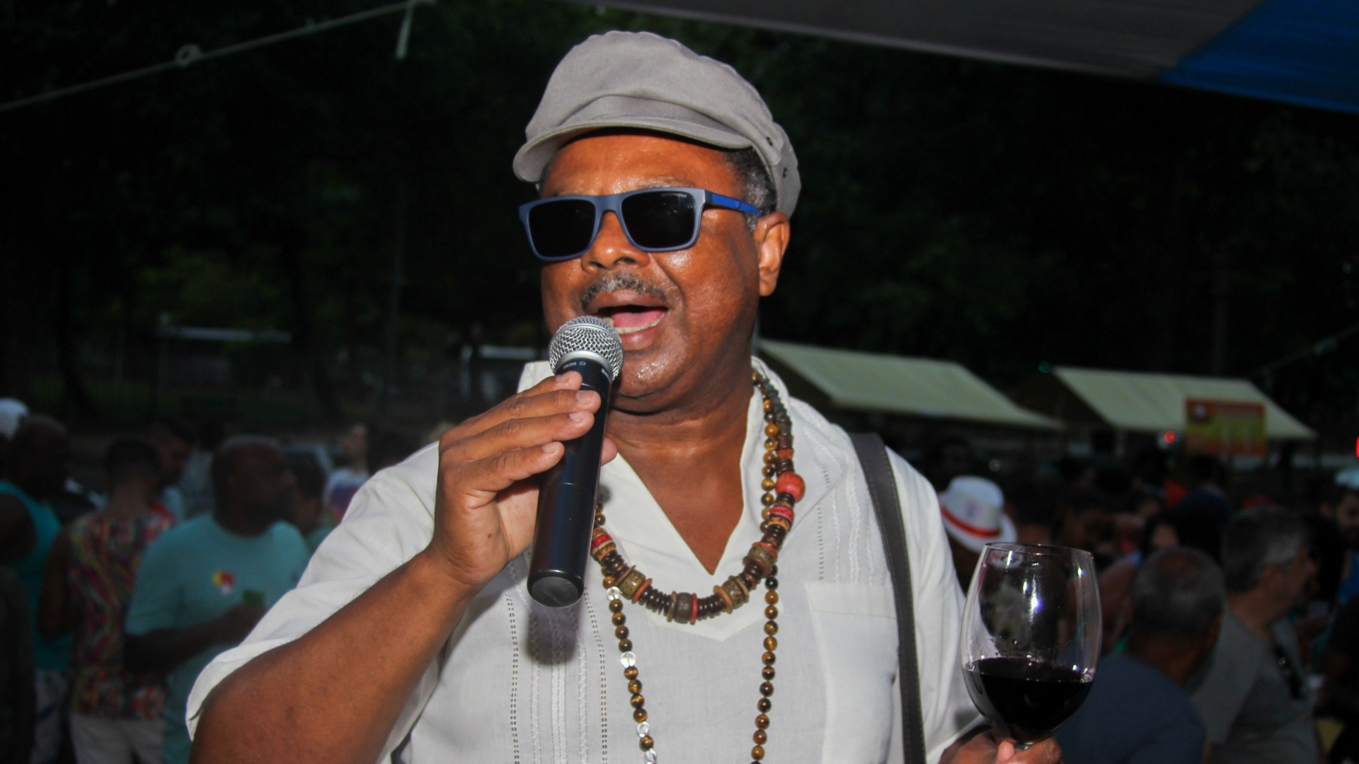 RODA ED SAMBA - MULHERES SAMBISTAS