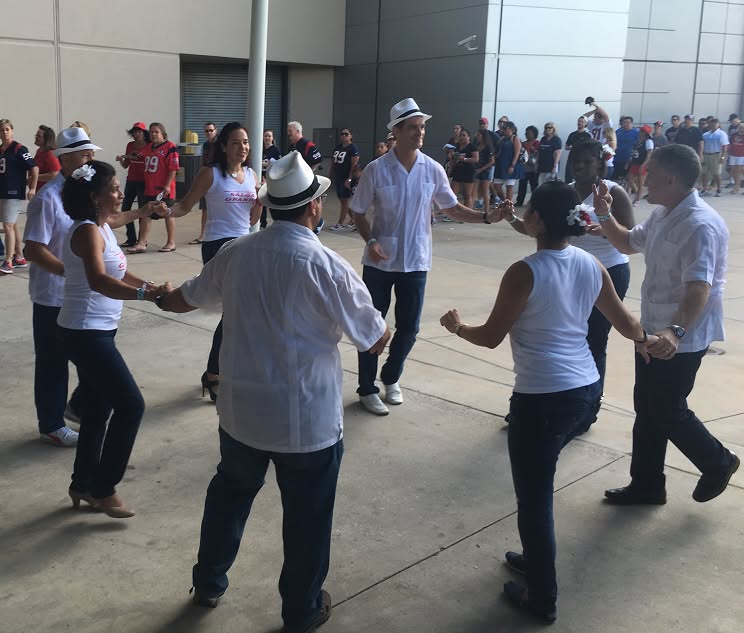 Rueda! Fun Free Intro and More! Sept. 15th Workshops