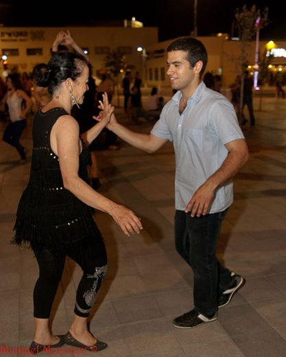 מסיבה חינמית של מדיה נוצ'ה ת"א - השבוע ברוזנברג! MeNTA's Free Salsa Party