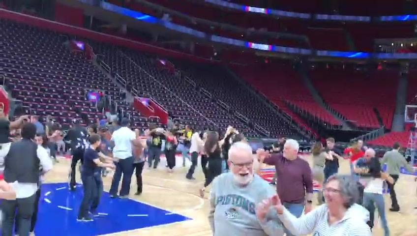 SalsaMania V On the Little Caesars Arena Court