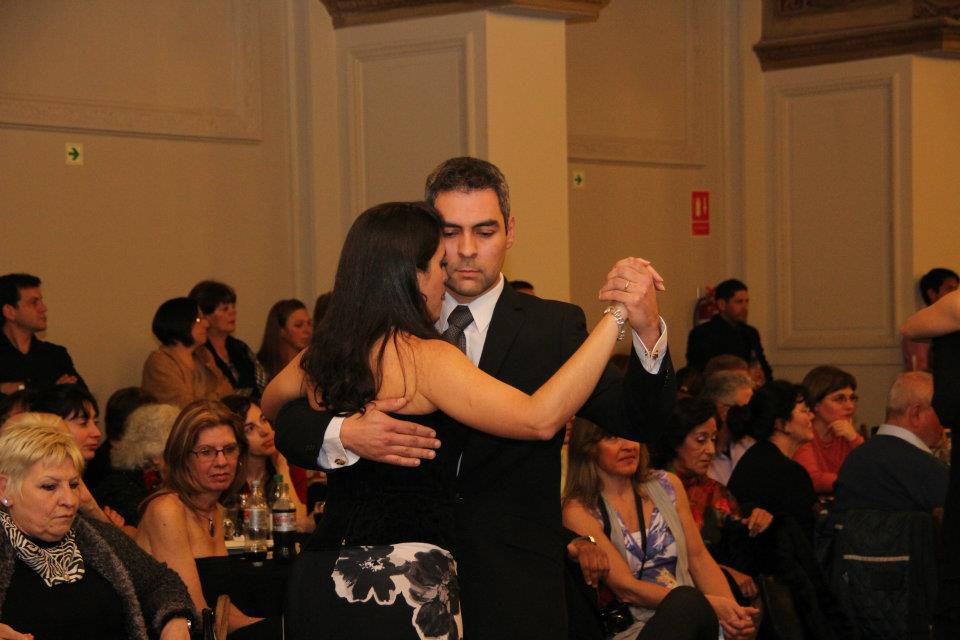 Milonga "la 2 x 3" + exihbición!!!!
