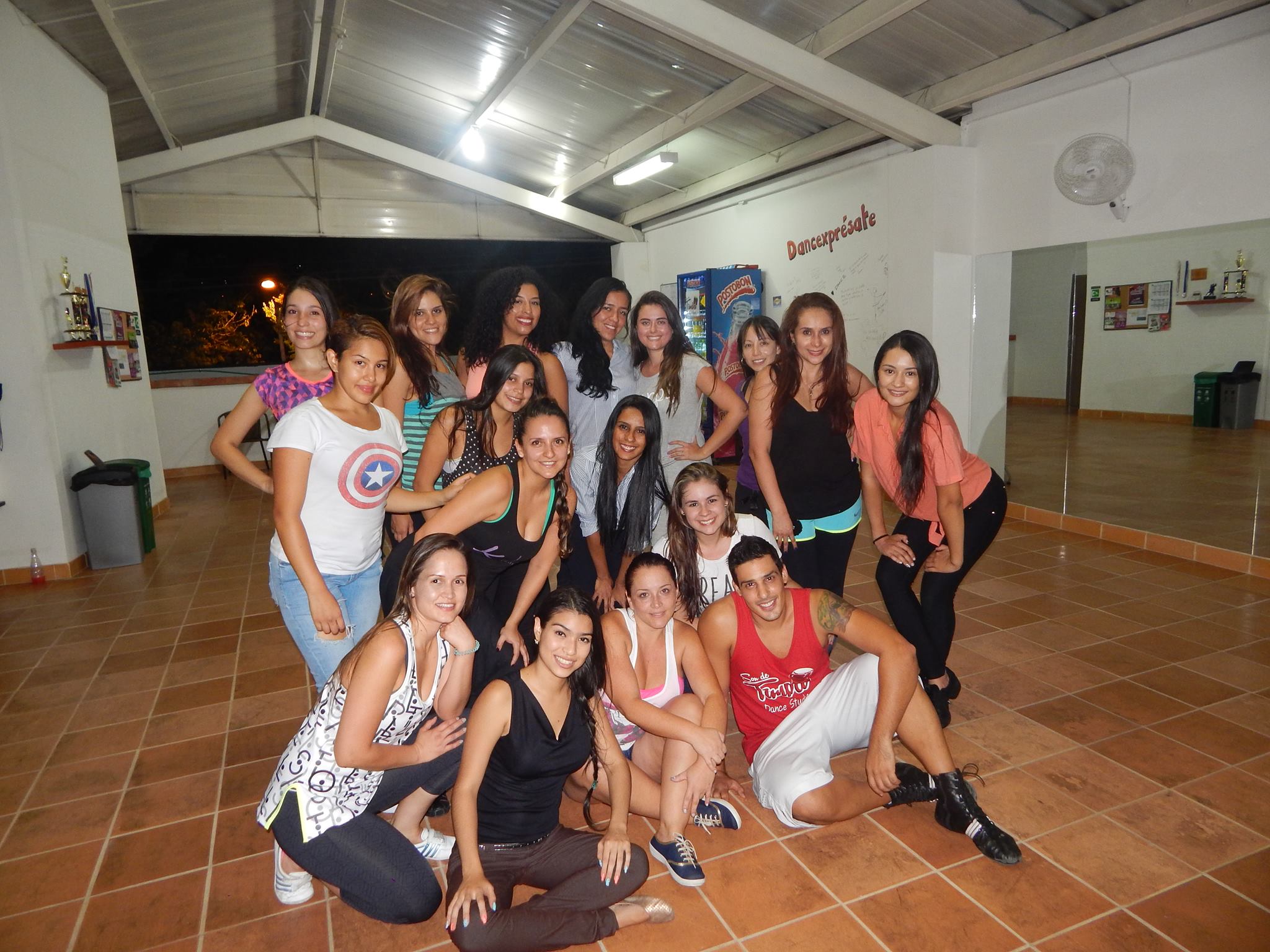 Taller de Estilo Femenino en Salsa