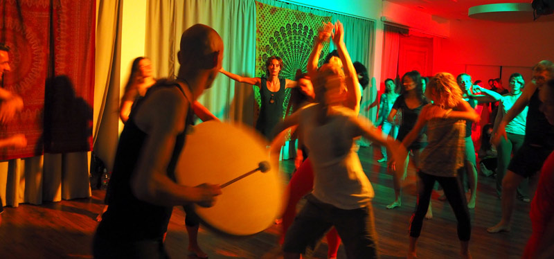 ecstatic inner universe - medicine music full weekend in BELGIUM with MITSCH KOHN