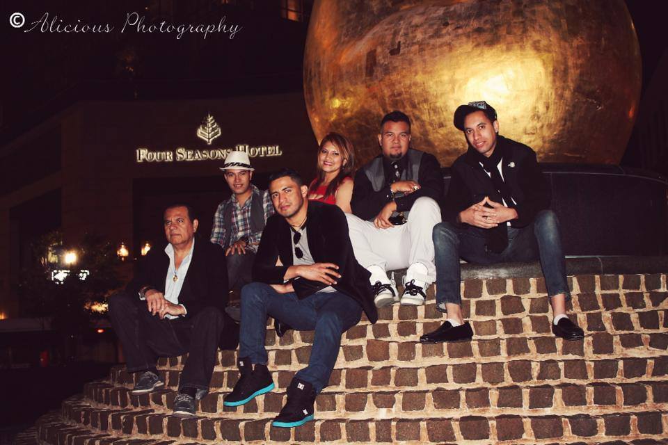 BACHATA PLUS+ LIVE @ LATIN PALACE