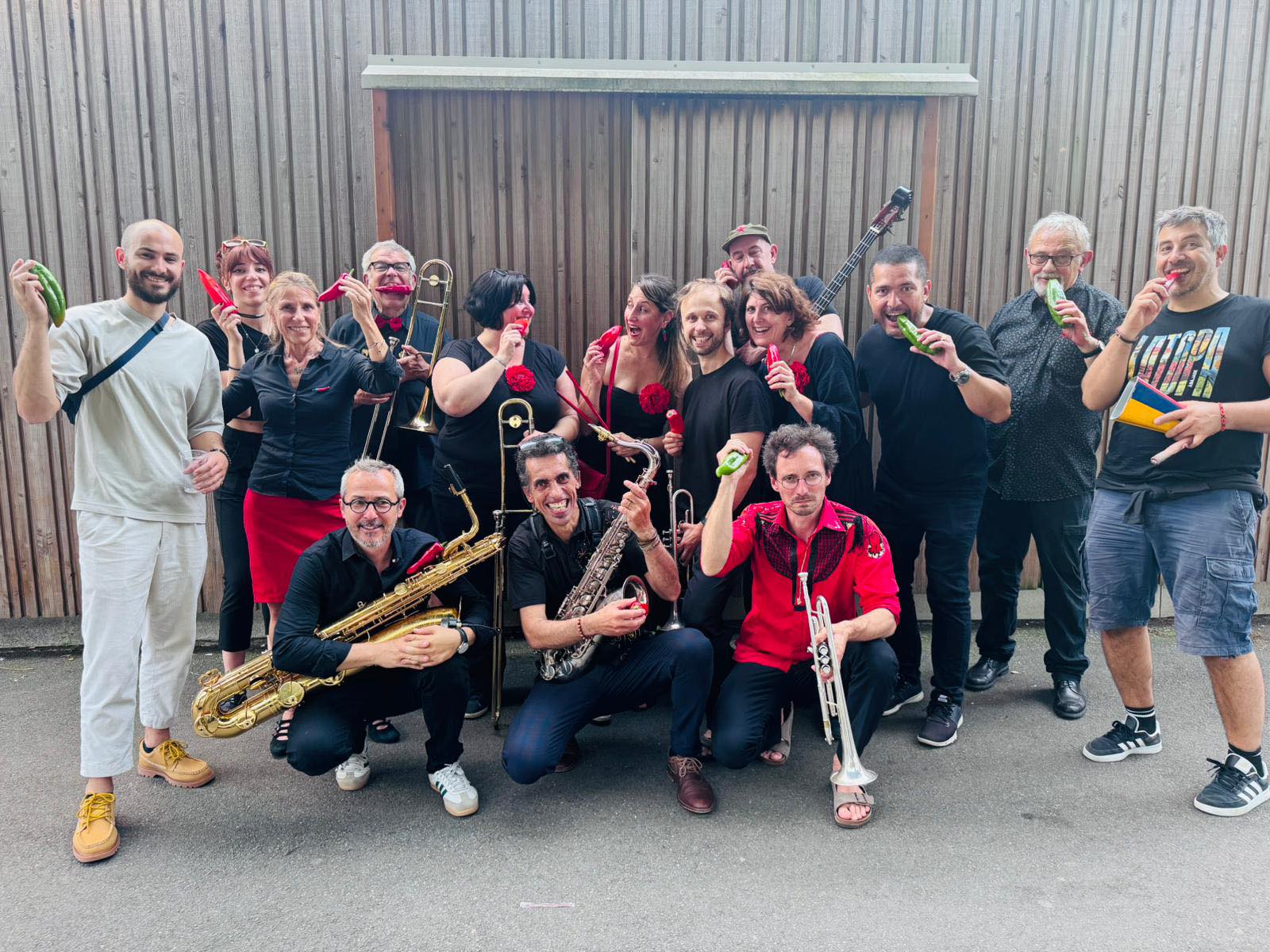 Soirée Latino - Musique live avec Mil Sabores 🌶️ Punk Paradise