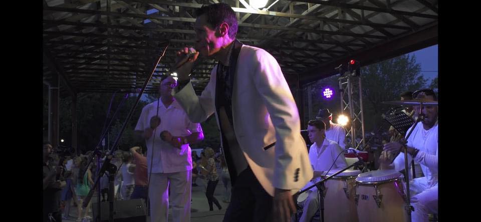 A Bailar! (Parranda Edition) @ Saints & Scholars