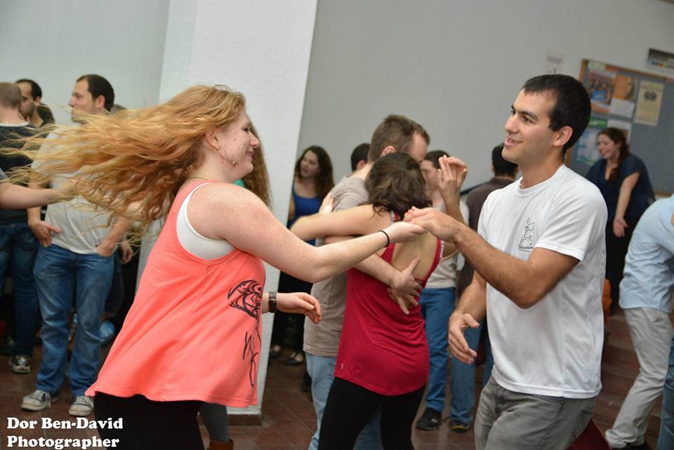 מסיבת סלסה חינם של מדיה נוצ'ה ת"א MeNTA's Free Salsa Party