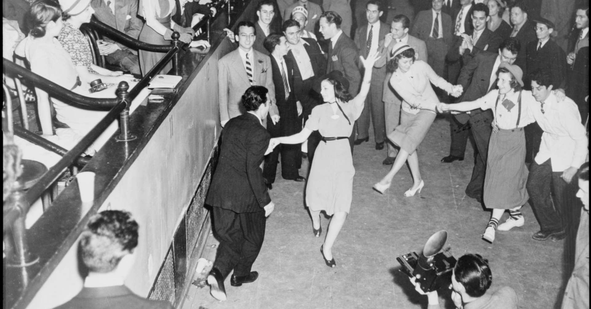Soirée de danse Swing de Noël au MNAQ! GRATUIT!