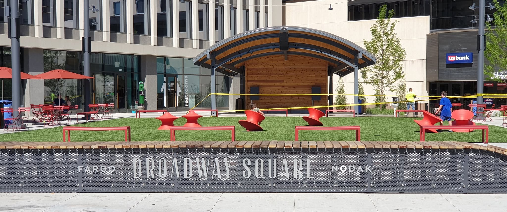 Salsa at the Square: One Last Dance