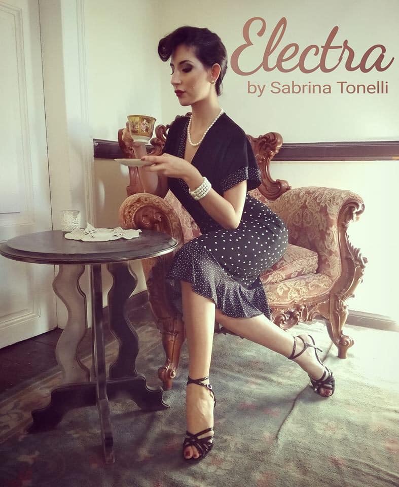 Esposizione abiti Electra di Sabrina Tonelli