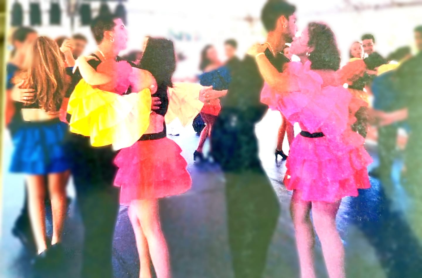 Salsa Casino (Rueda) Classes at Nuevolution Dance Studio in pembroke pines FL taught by Carlos Tellez.