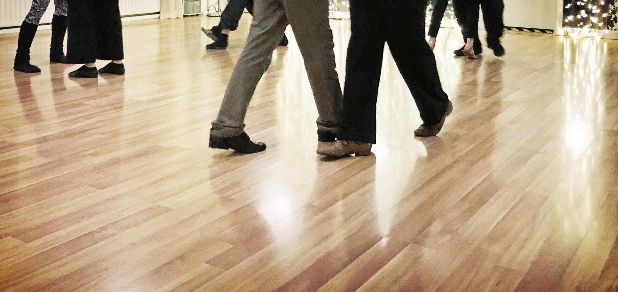 Sunnuntain tangopraktika Sunday tango practica