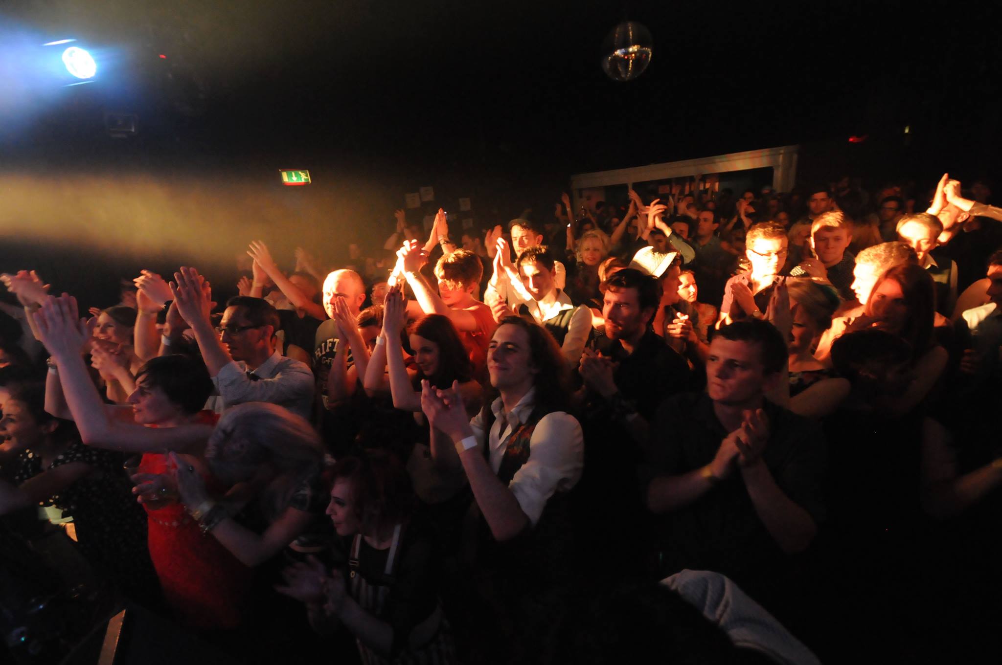 Hot Club de Swing - Autumn Ball