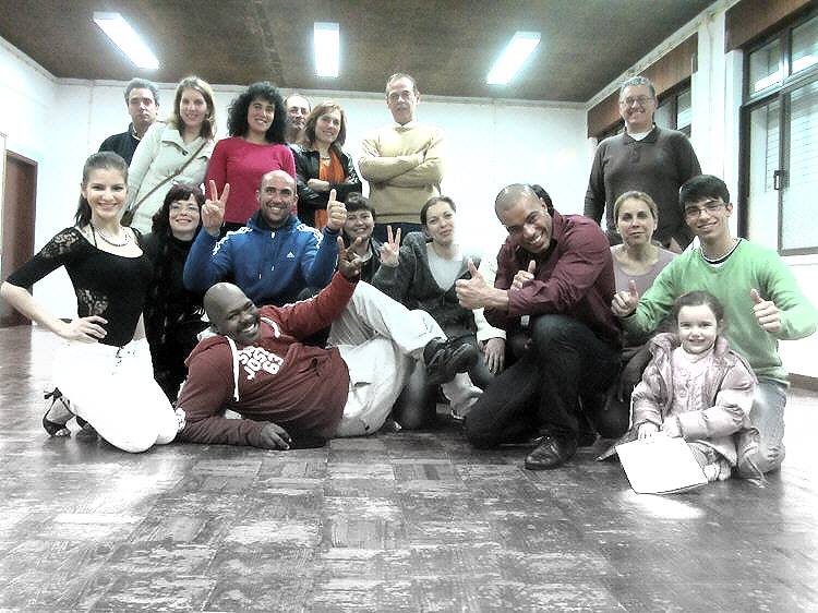 NOITE AFROLATINA com a escola SABOR AFROLATINO