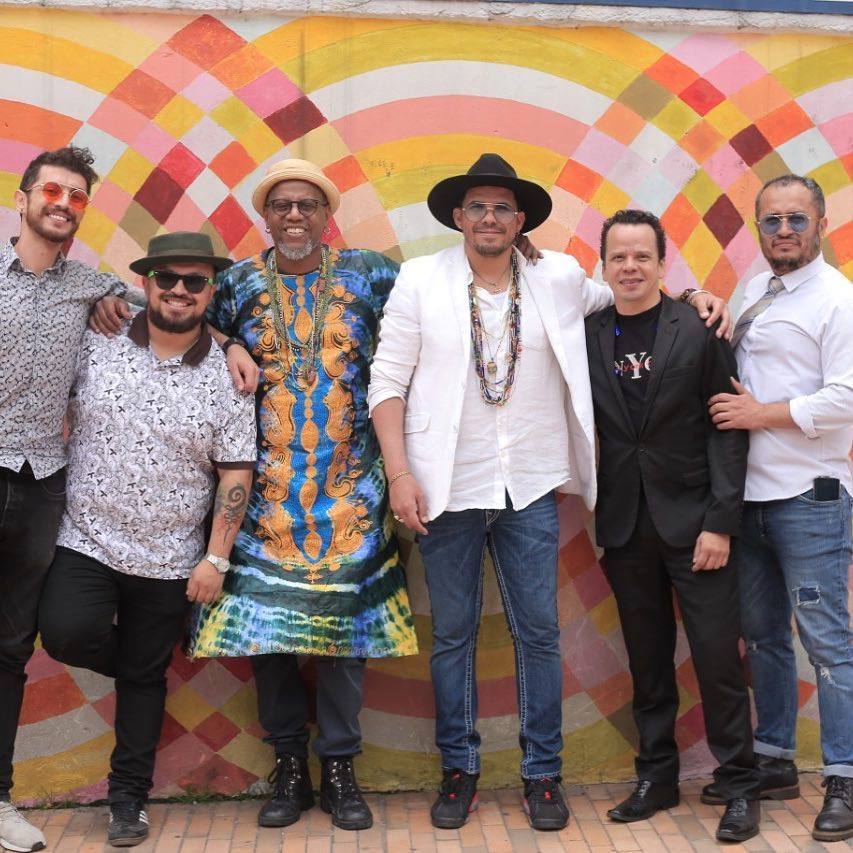 Salsa Hipermegadura con Pibo y la Colombiana Orchestra en vivo!