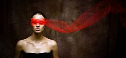 Blindfold quest - Exploring Contact Improvisation (04)