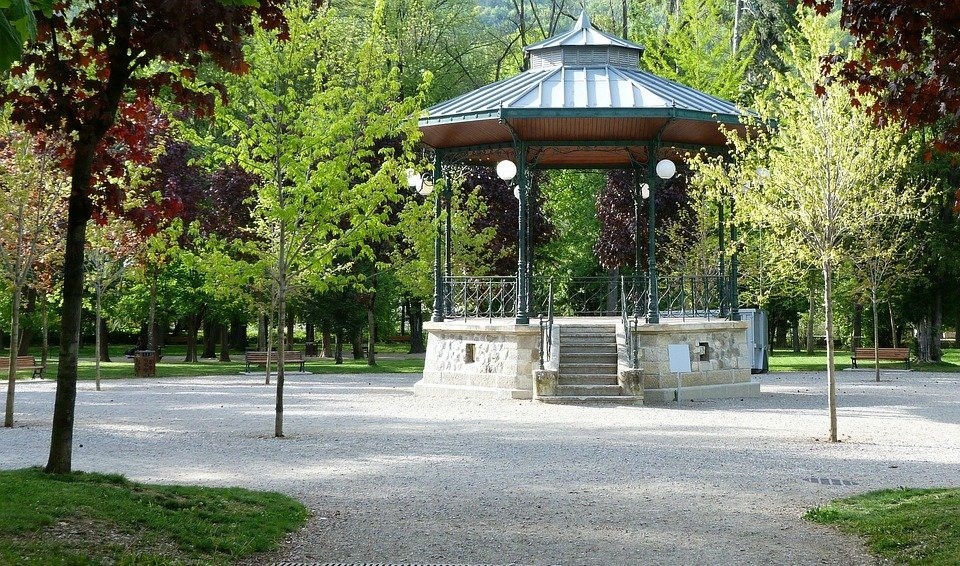 Salsa Shines in the Park