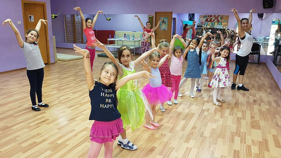 Dansam cu Latino Kids ! Cursuri pentru prichindei !