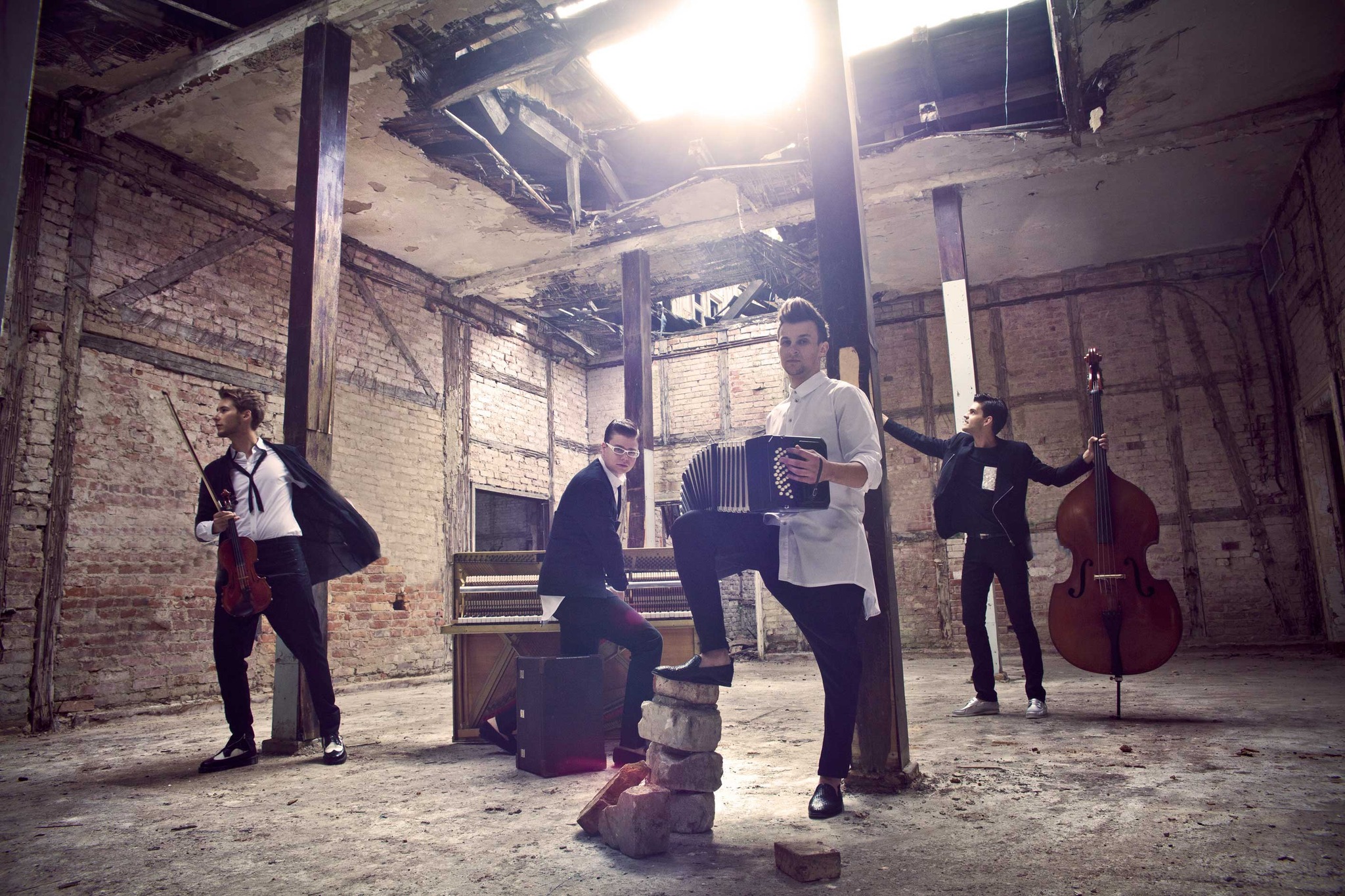 Milonga La Bruja with Bandonegro: live tango music