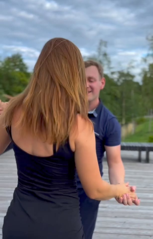 Renkame Naują Pradedančiųjų Bachata grupę Panevėžyje! Pirmoji pamoka NEMOKAMAI !