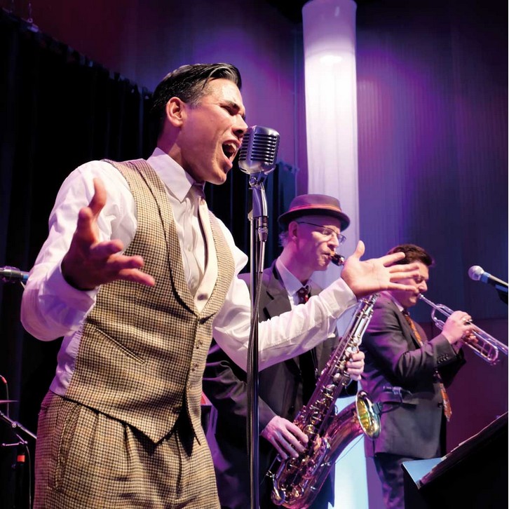 Tanz den Hof! mit Bun-Jon & The Big Jive
