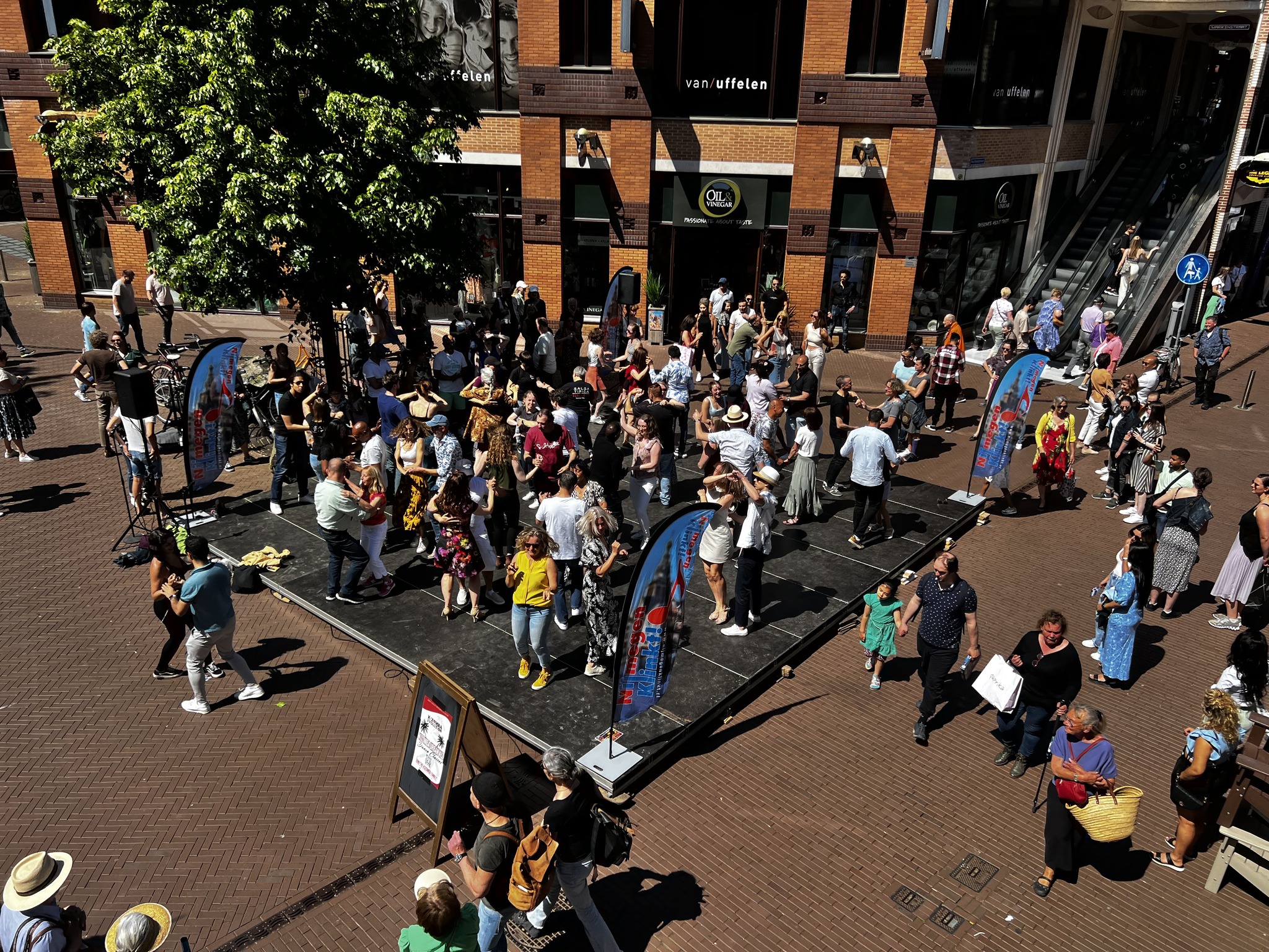 OUTDOOR LATIN & KIZOMBA STAGE @ NIJMEGEN KLINKT