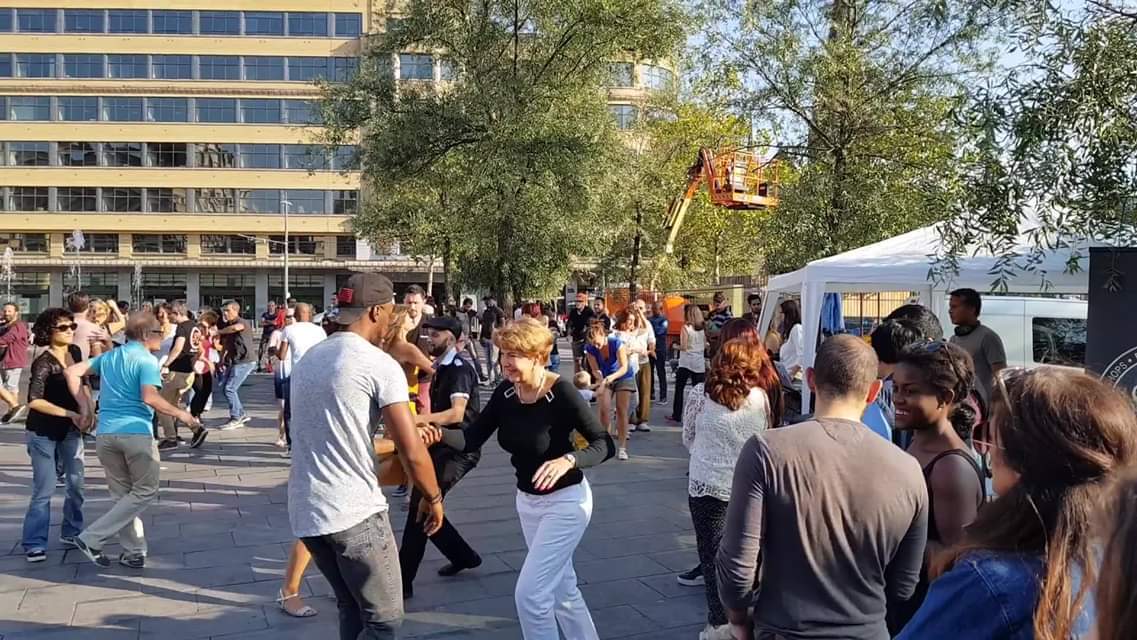 Street Salsa Bachata Flagey Open Air 7 09