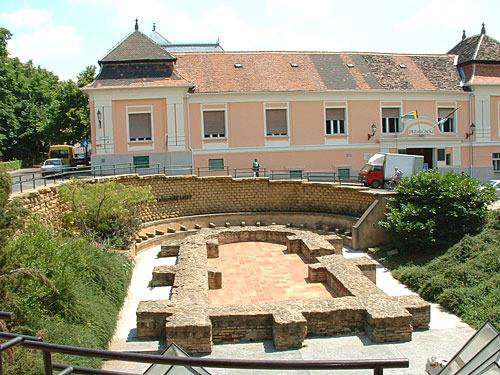 KEZDŐ SALSA ÓRA A MAUZÓLEUMNÁL