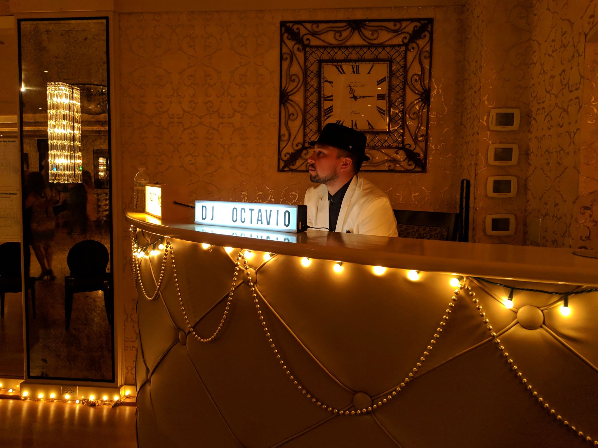 DJ Octavio at Milonga El Puntazo