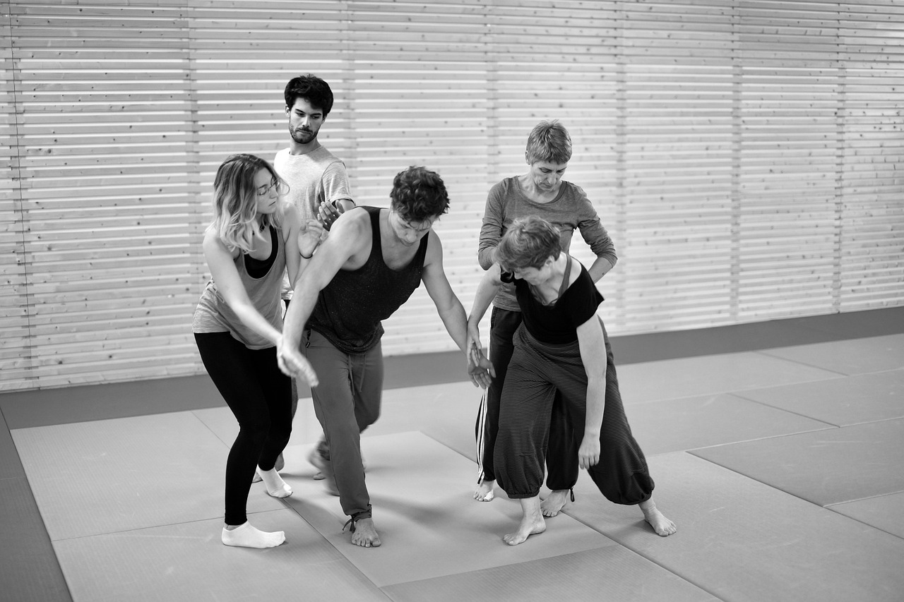 Labo-danse expérimental : mouvements corporels et connexion