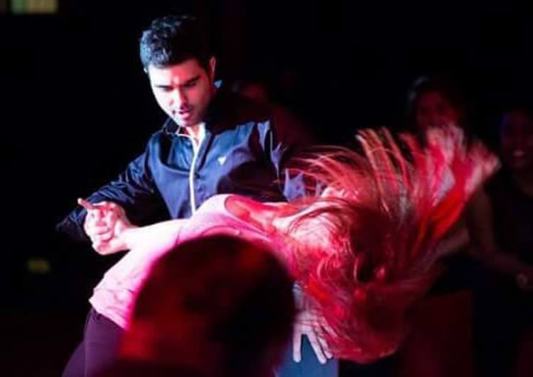 Intermediate West Coast swing workshop with Rogerio Storani.