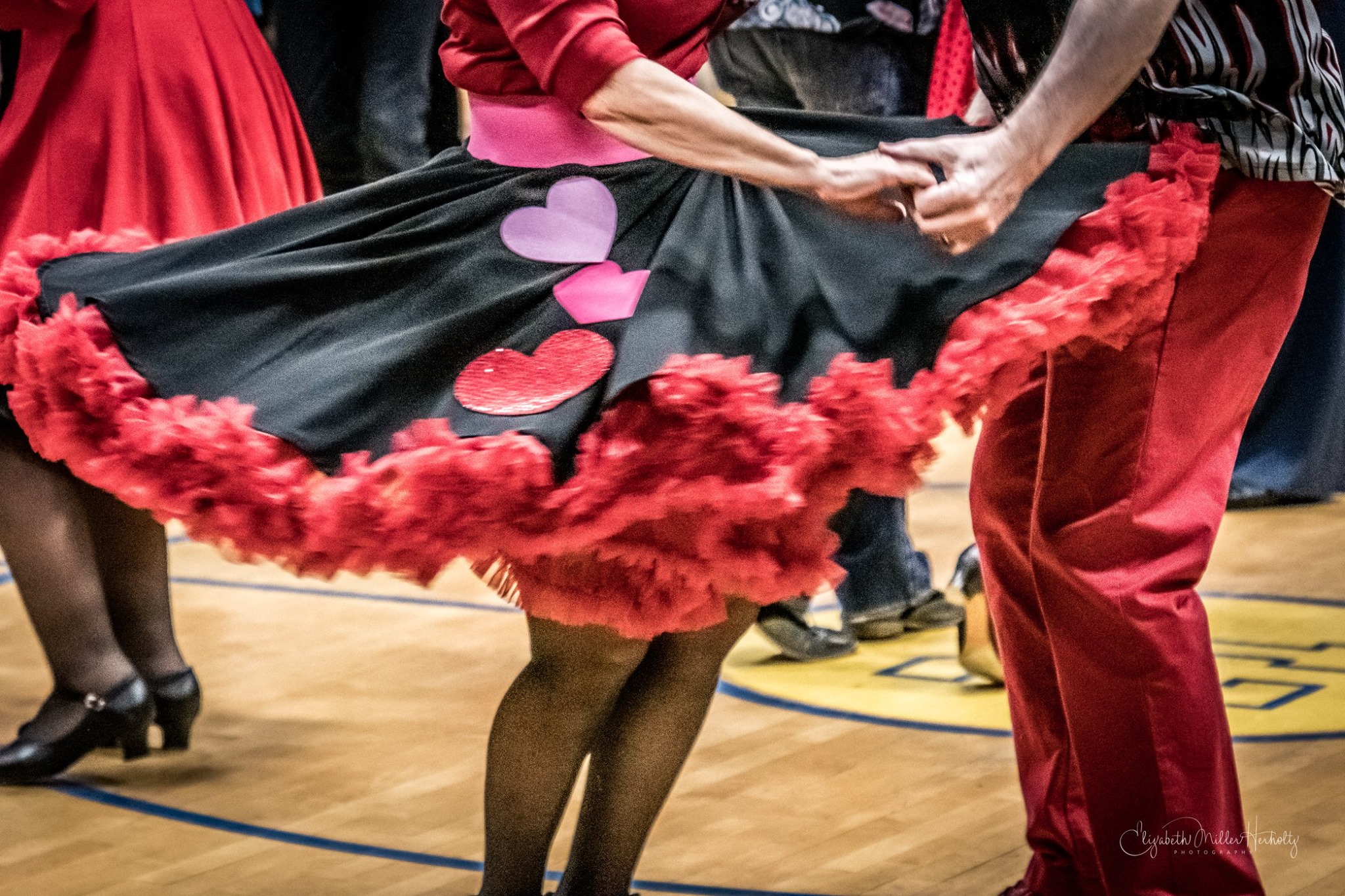 10th Annual Sweetheart Swing Dance with the Silver Tones!